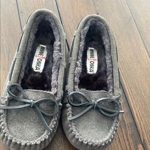 Minnetonka Charcoal Suede Moccasins slippers
